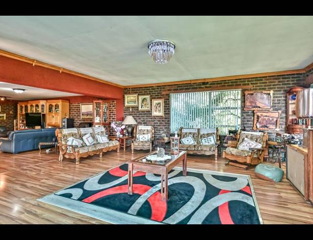 4 BEDROOM HOUSE FOR SALE IN GLENVISTA